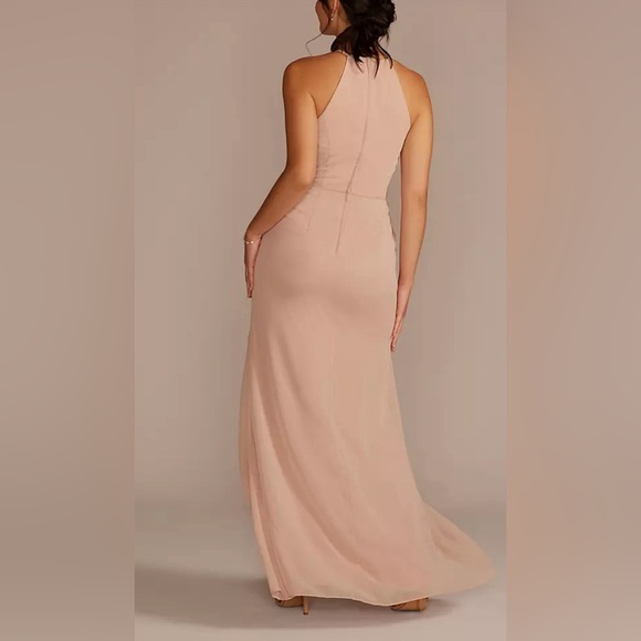 Cleaning out closet. Pics show how dress looks on - the color is oasis. - Picture 2 of 5